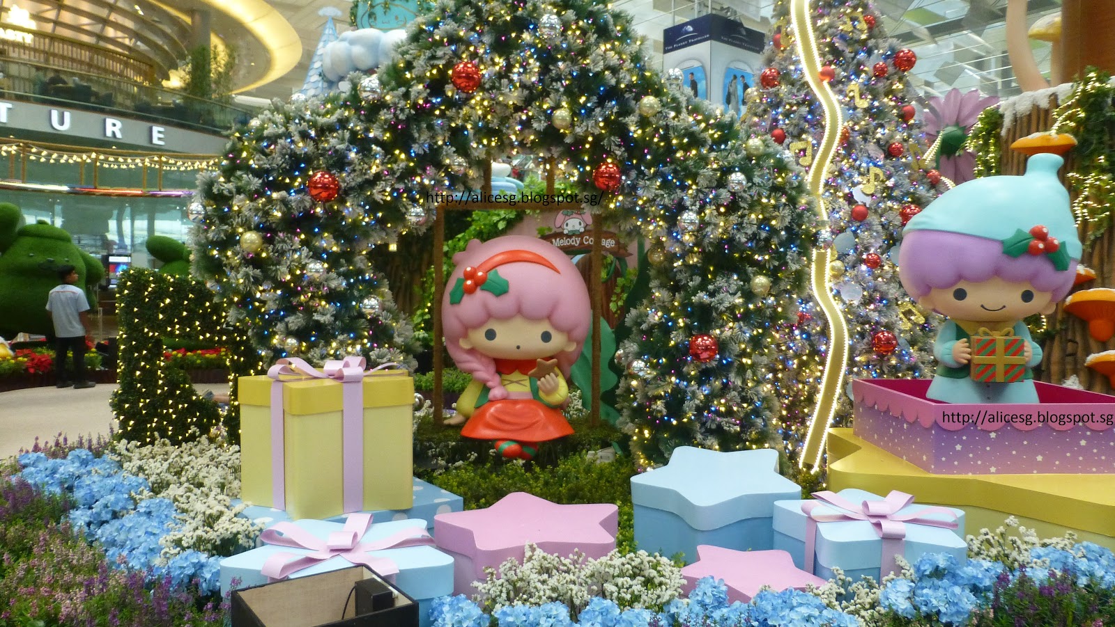 AlicesgSingaporemyhome Changi Airport Terminal 2 and 3 Christmas