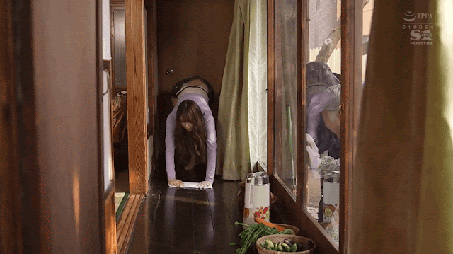 시골 친척집에 가게 된 AV배우