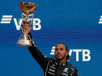 Lewis Hamilton wins the Russian Grand Prix 2021.