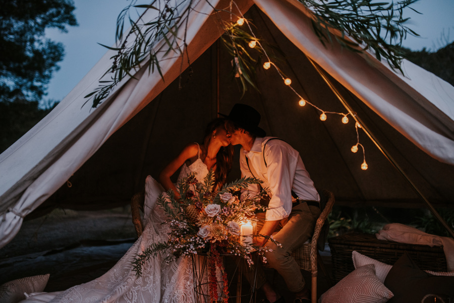 TO THE AISLE AUSTRALIA | BOHO LUXE WILD HEARTS STYLED WEDDING INSPIRATION TRANSLUCENT PHOTOGRAPHY BOHO LUXE BLUE MOUNTAINS WEDDINGS AUSTRALIAN DESIGNER