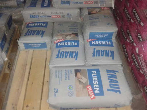 Технические характеристики и особенности клея для плитки Knauf Fliesen 