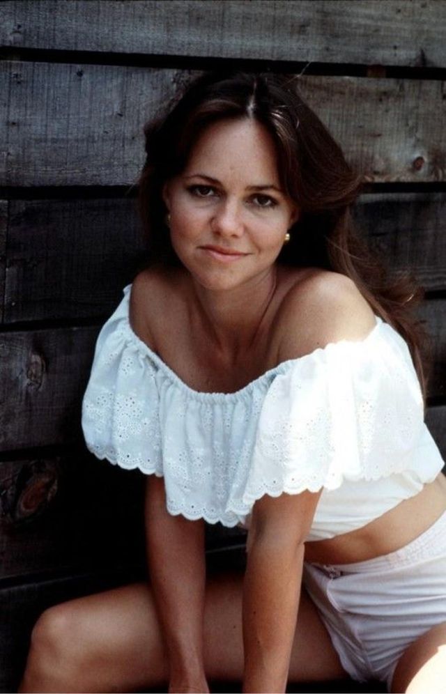 Pictures sally field sexy Sally Field