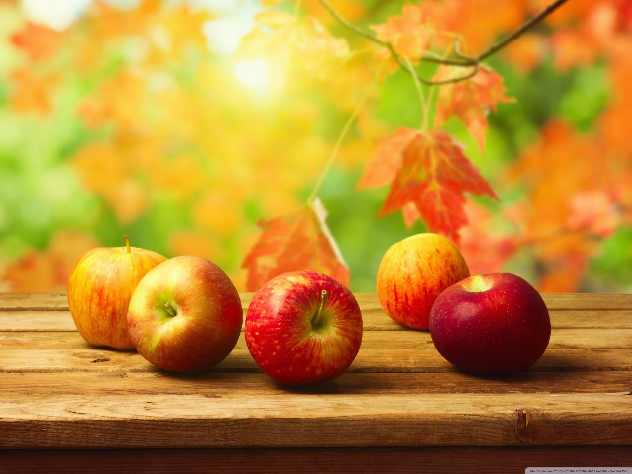 التفاح الطازج يساعد على تفادي الحالة السلبية