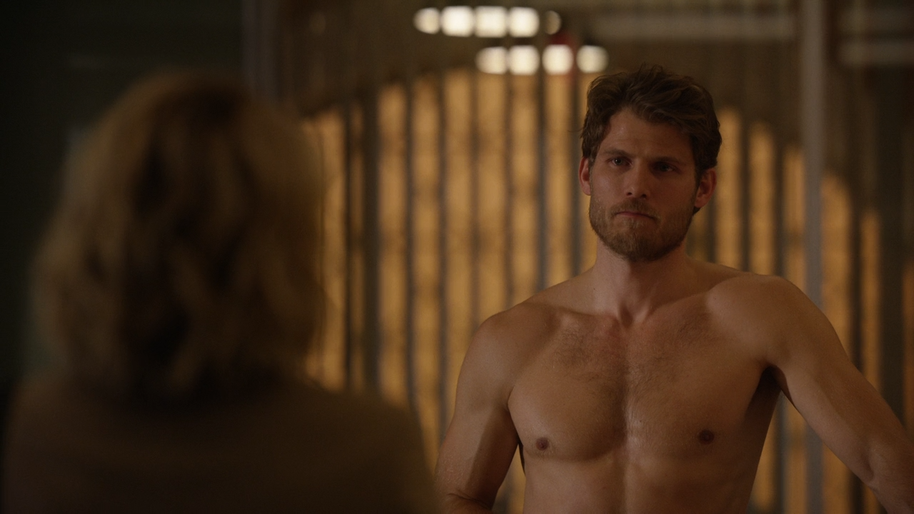 Travis Van Winkle on Instinct (2019) .