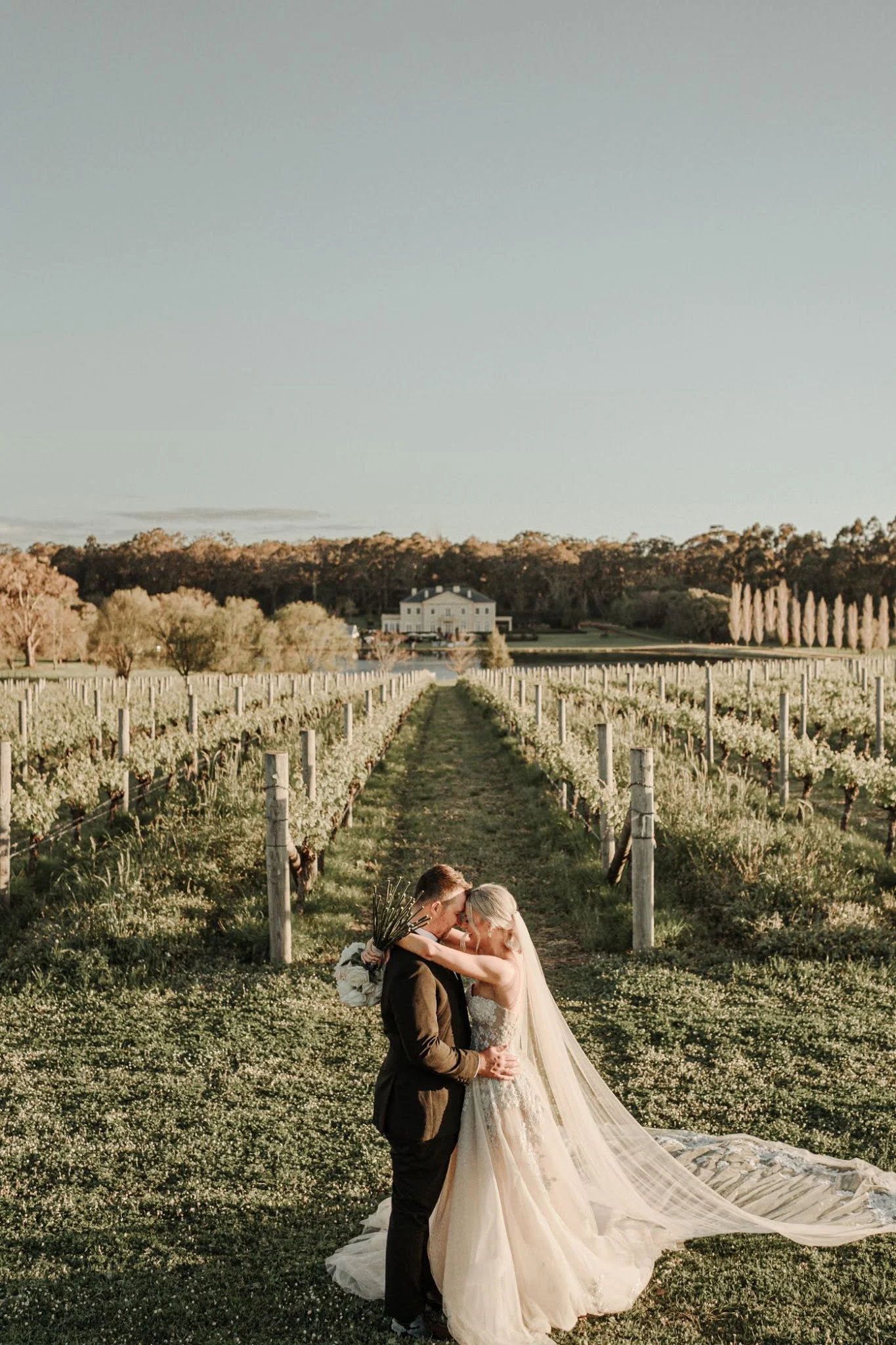 shannon stent photography stunning fraser gallop estate bridal gowns venue floral design