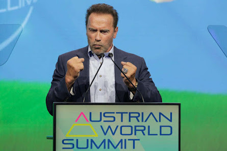 Actorii Hollywoodieni sunt mai normali decat politicienii