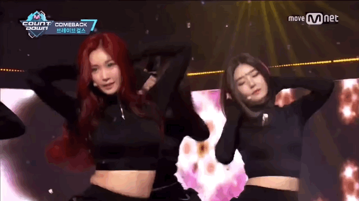 브레이브걸스 롤린 4년전과 최근 엠카 무대 꽃가루 차이 - 꾸르