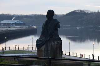 The memorial fountain and statue of Colonel William Lisle Blenkinsop Coulson on Horatio Street overlooking the river Tyne