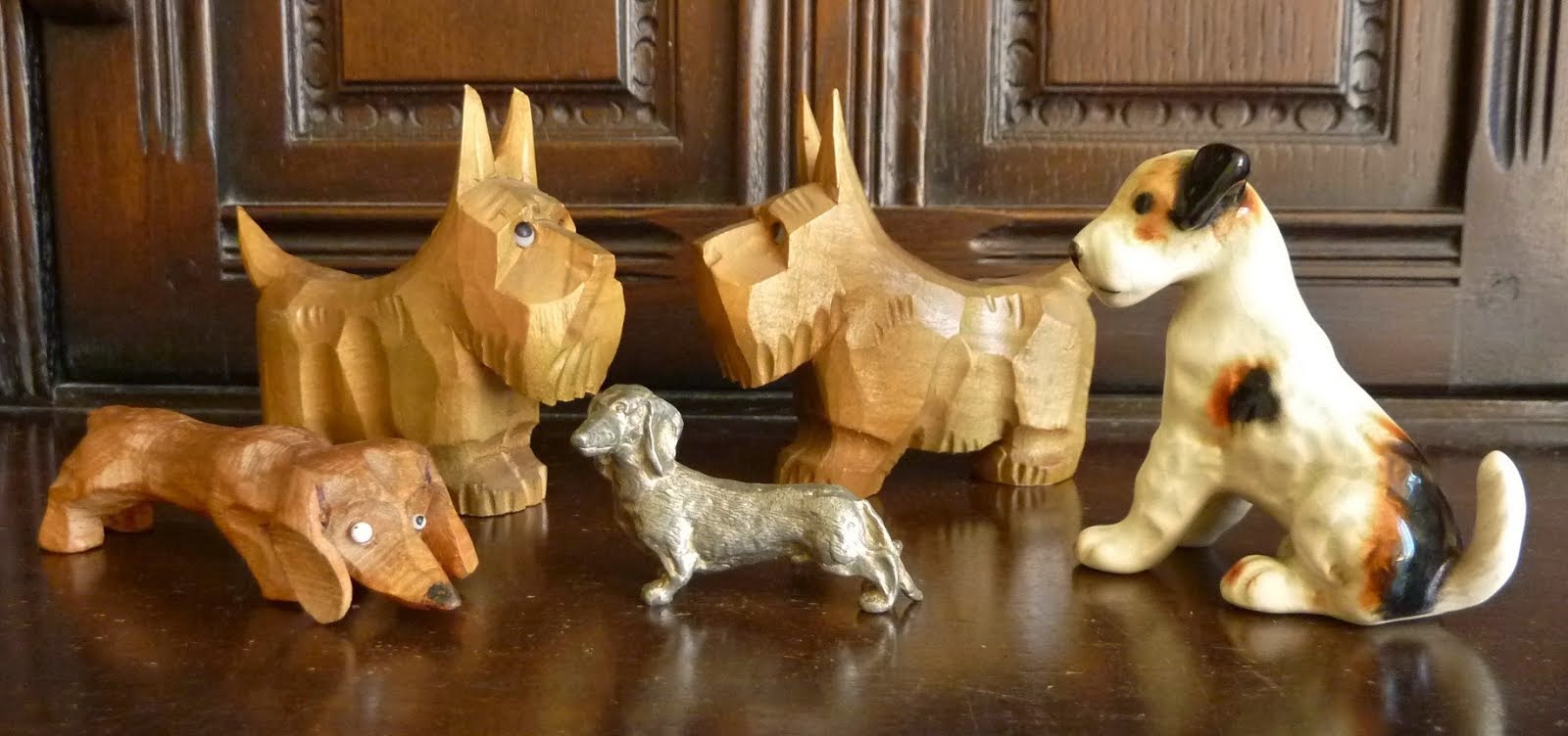 Wooden dogs