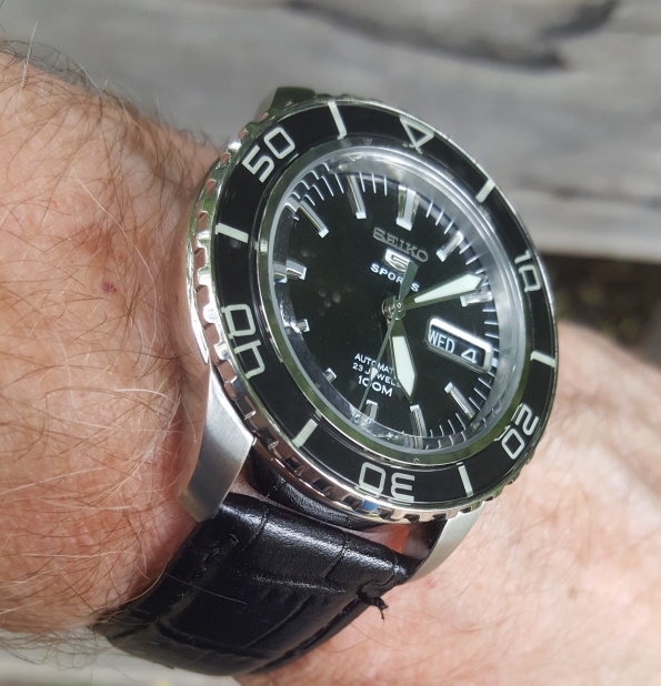 I Can't This Watch! - Seiko SNZH55 "55 Fathoms"