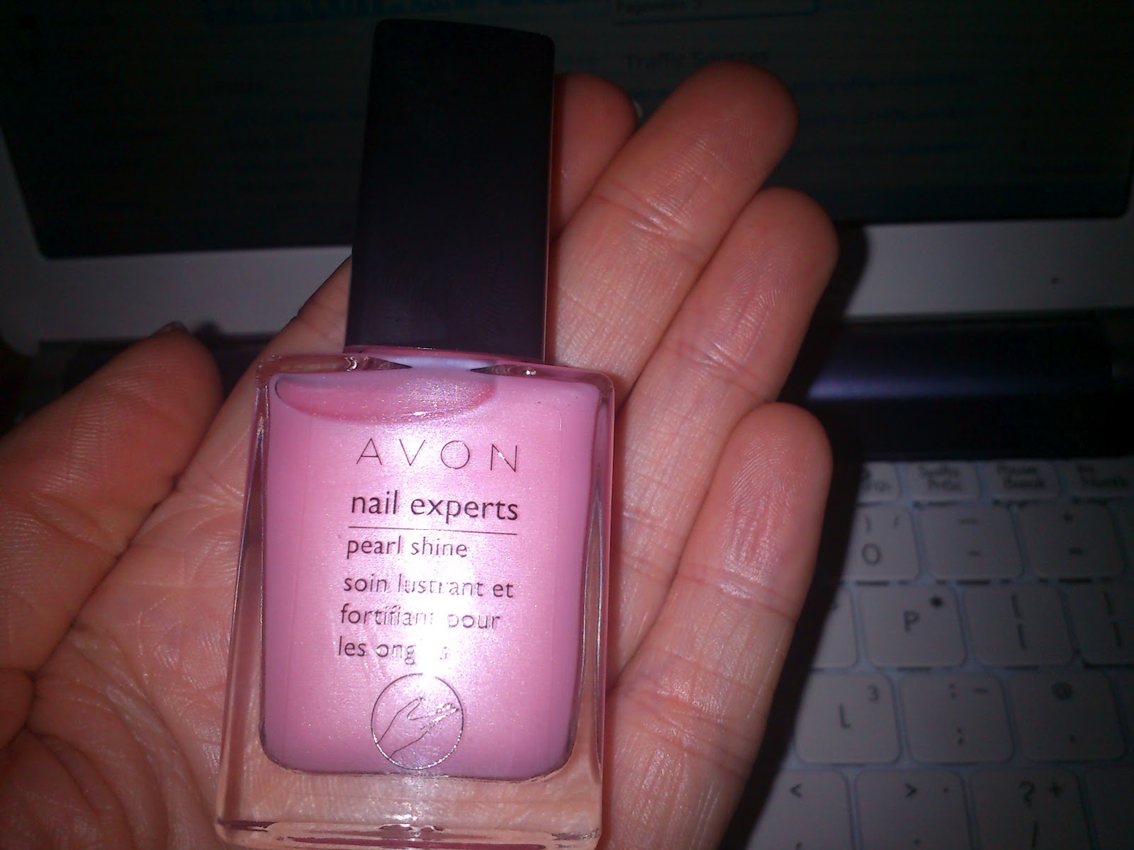 Bestys Beauty Bits Avon Nail experts pearl shine 10ml