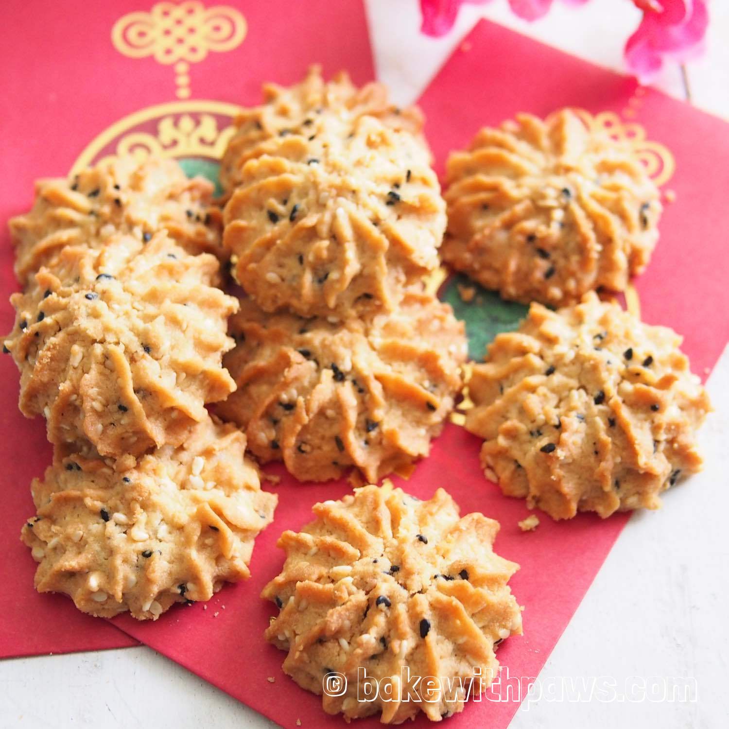 Crunchy Sesame Seed Cookies BAKE WITH PAWS