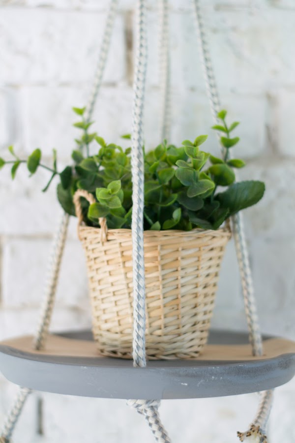 Macetero colgante diy con plato de madera