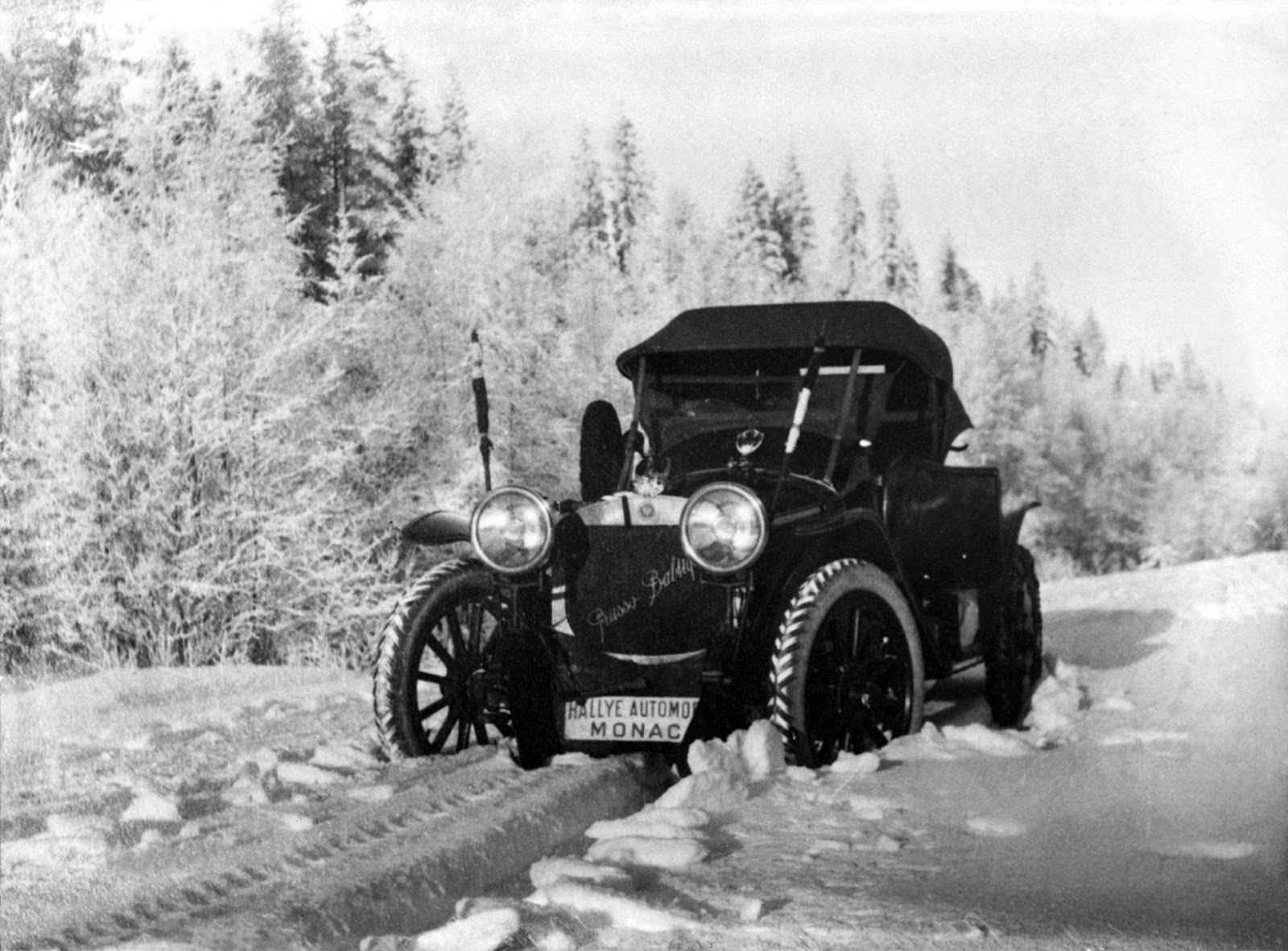 Первый русский автомобиль