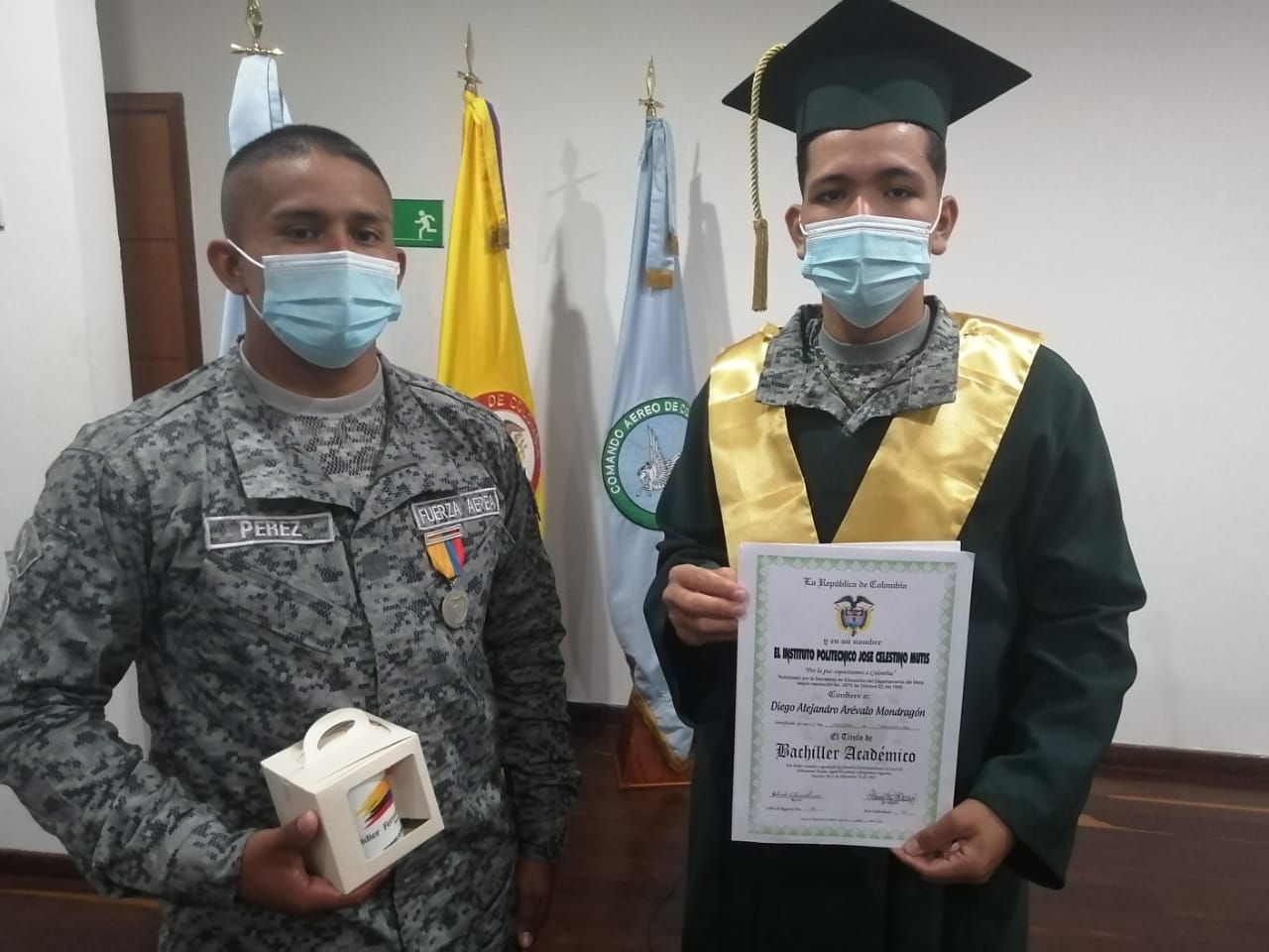 Soldados de la Fuerza Aérea reciben título de bachiller REGIÓN 365