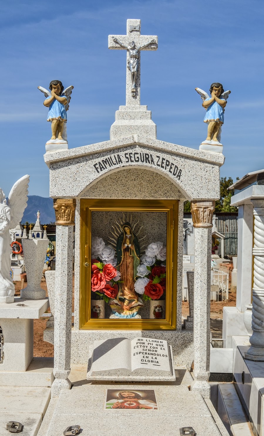 Cementerios de México Panteón de Mixtlán, Jalisco, México.