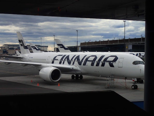 Airbus A350 Finnaira na lotnisku w Helsinkach