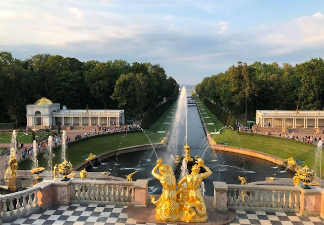 Peterhof - St. Petersburg Peterhof - St. Petersburg