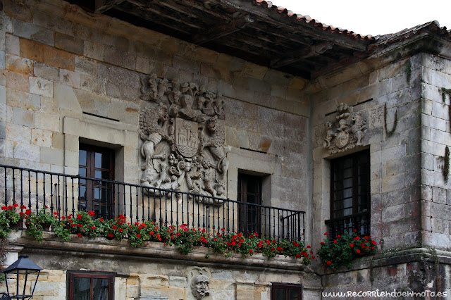 Casas de Cossío y Quevedo, Santillana del Mar