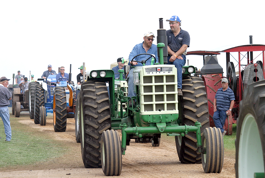 Hutchinson Herald, Menno, South Dakota Menno Pioneer Power Show