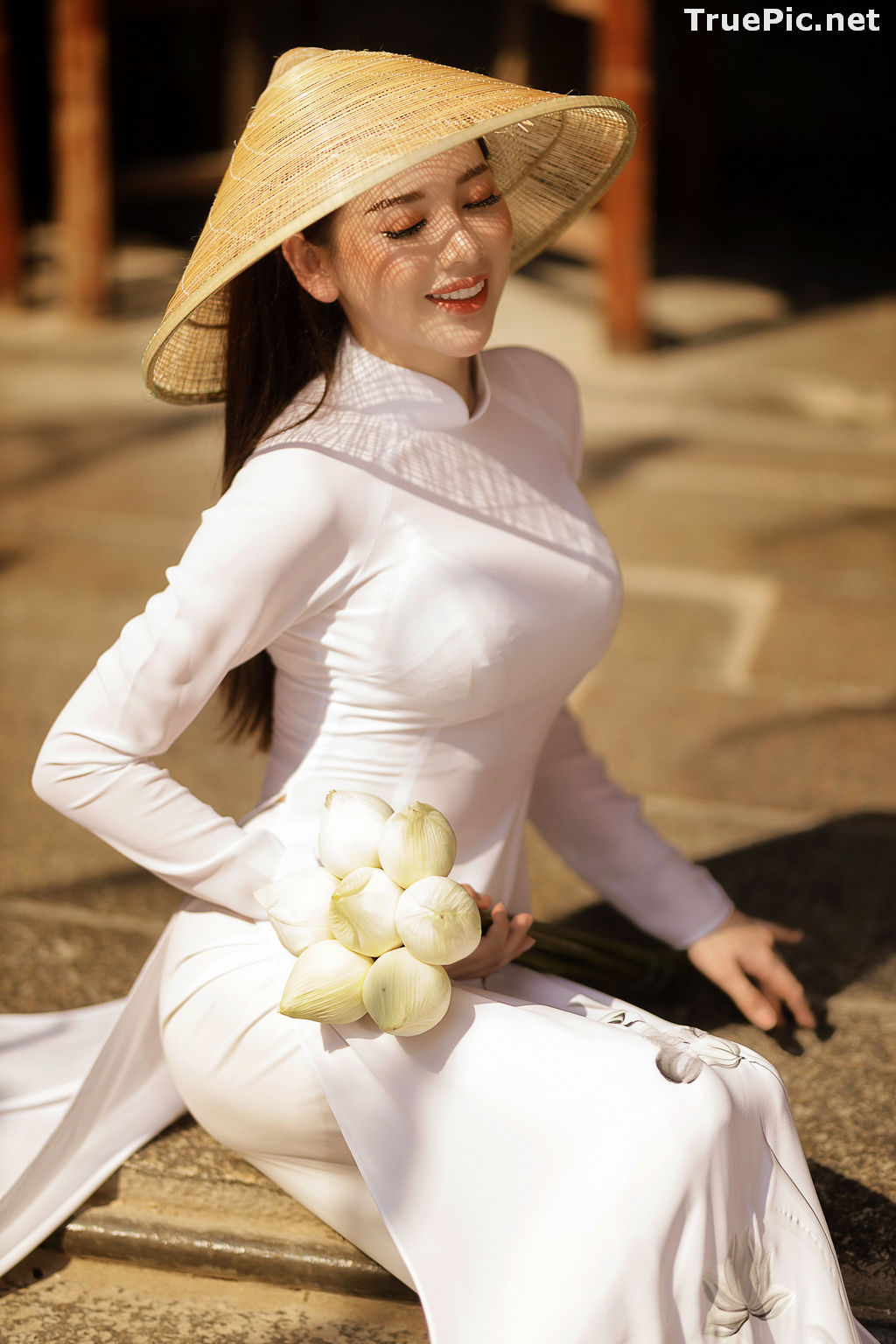Image The Beauty of Vietnamese Girls with Traditional Dress (Ao Dai) #2 - TruePic.net - Picture-68