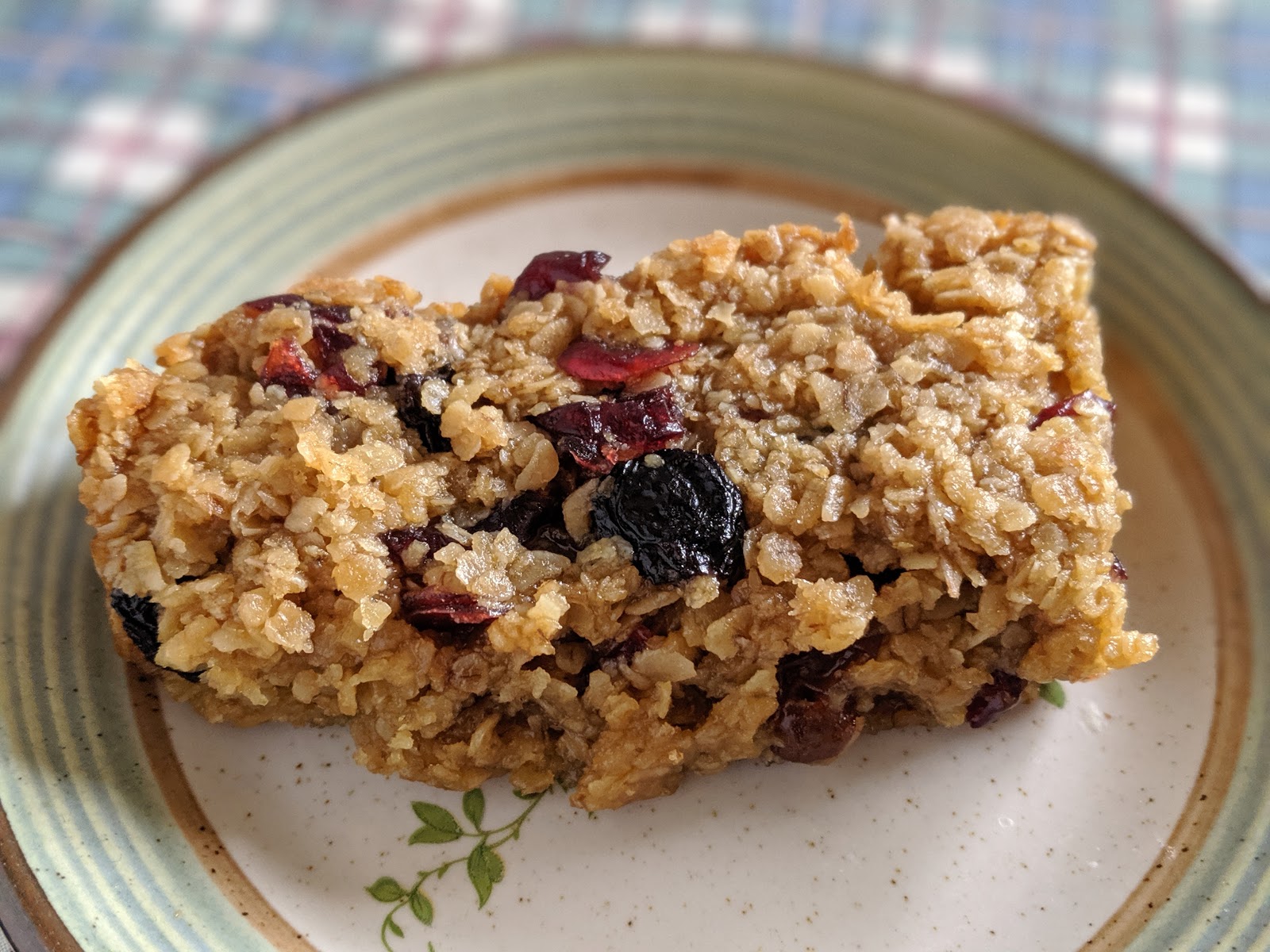 JibberJabberUK Cranberry and berries flapjacks
