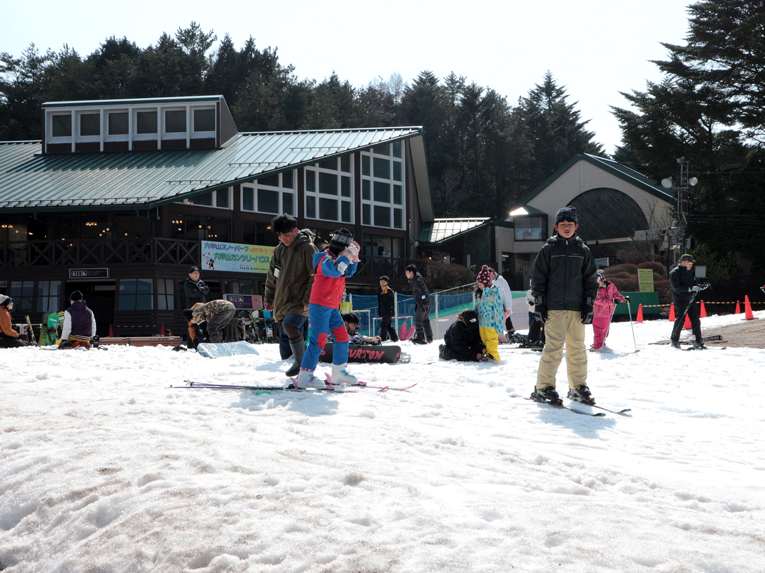 Where to Find Snow Resorts Near Osaka (Our First Snow Experience) Sar