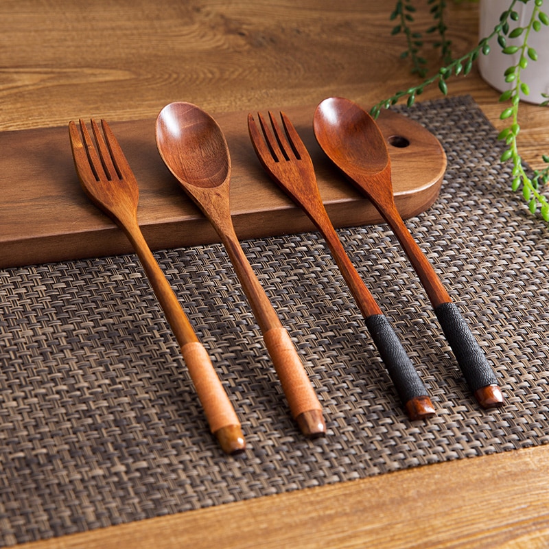 Utensilios y gadgets de cocina hechos de madera | Construccion y