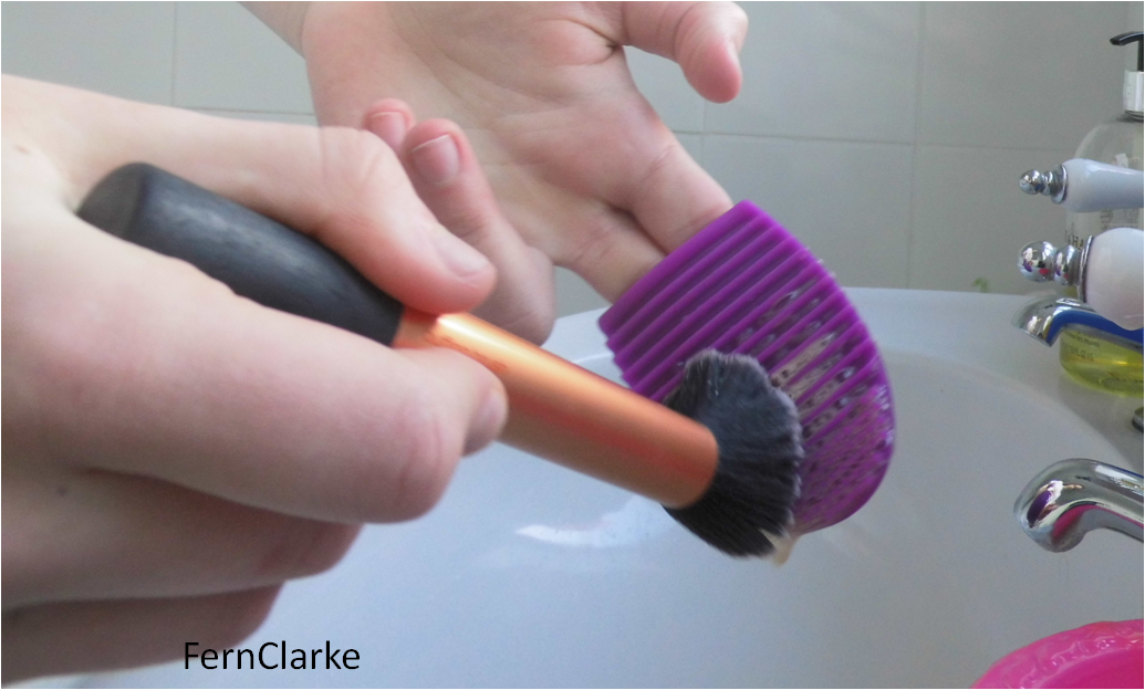 Forever Fern HOW TO WASH YOUR MAKEUP BRUSHES