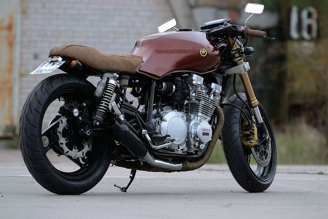 Old Yamaha XJ750 Turned into a Cool Cafe Racer