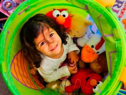 Mi Sala Amarilla: Listado de juguetes para niños desde el nacimiento hasta  6 años.