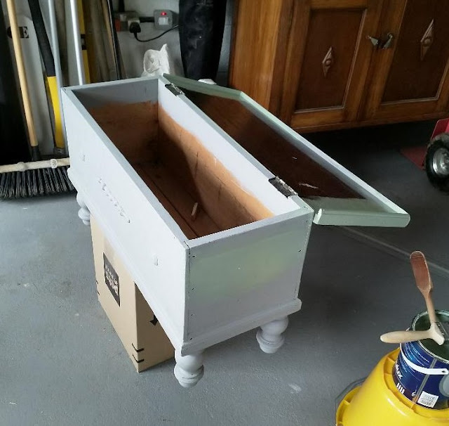 A Smaller and Simpler Life Renovating the Little Green Chest