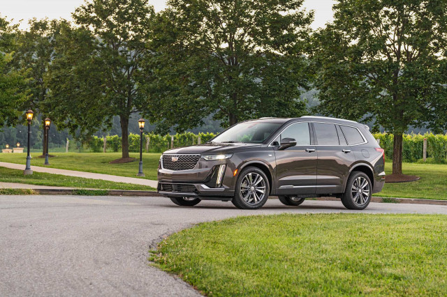 2022 Cadillac XT6 Review