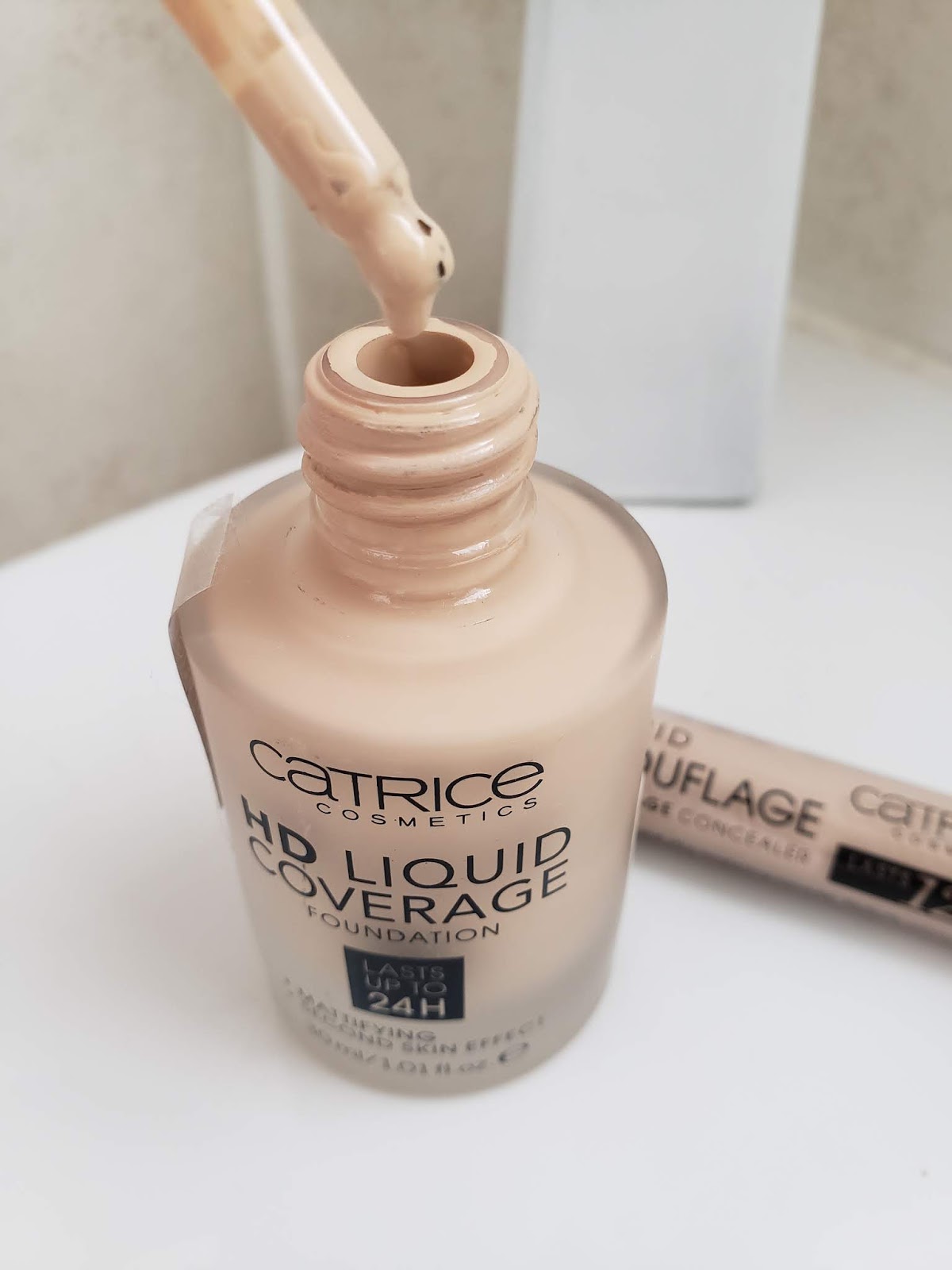 Health and Beauty Girl Catrice HD Liquid Coverage Foundation