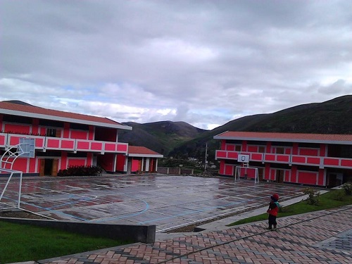 Colegio JOSE CARLOS MARIATEGUI - Luquia