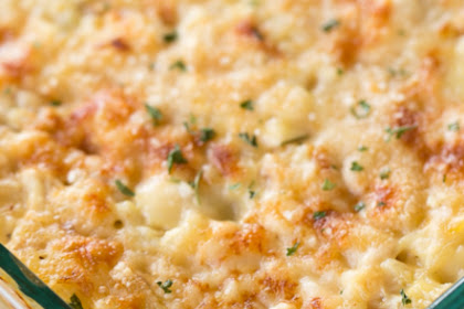 OLD SCHOOL CHICKEN AND RICE CASSEROLE