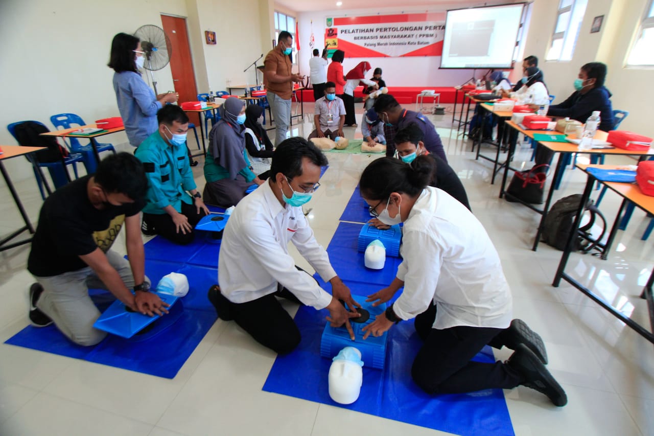 Sekitar 30 Orang Insan Pers Mengikuti Pelatihan PPBM Terhadap Korban Kecelakaan Saat Kondisi Gawat Darurat
