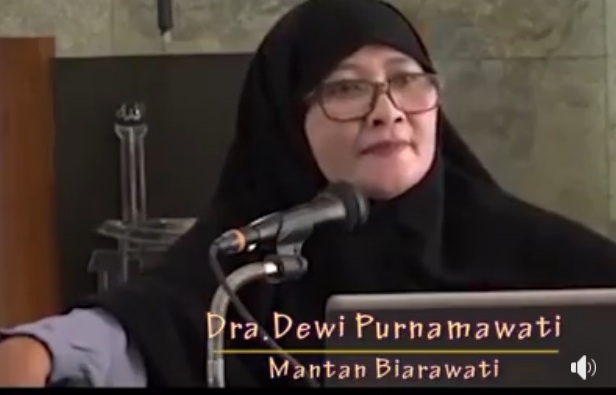 Kisah Menakjubkan Mualaf Dewi Purnamawati Berita Islam