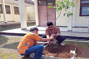 Aksi Sosial SMKN 1 Kota Sukabumi Tanam dan Sebar 900 Pohon 