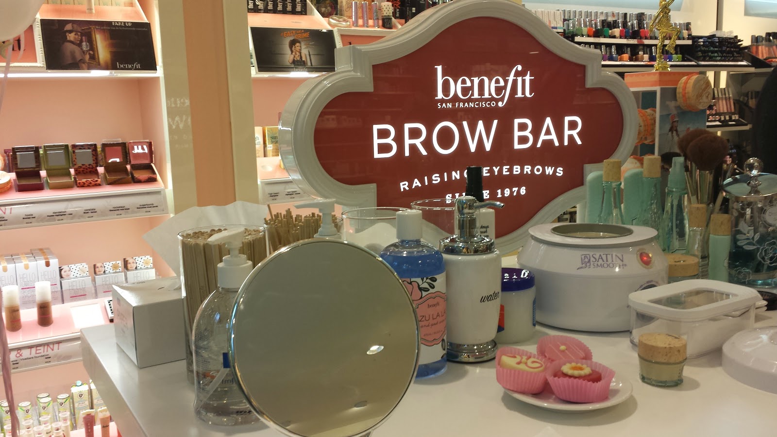 Scarlett Glam Benefit Brow Bar