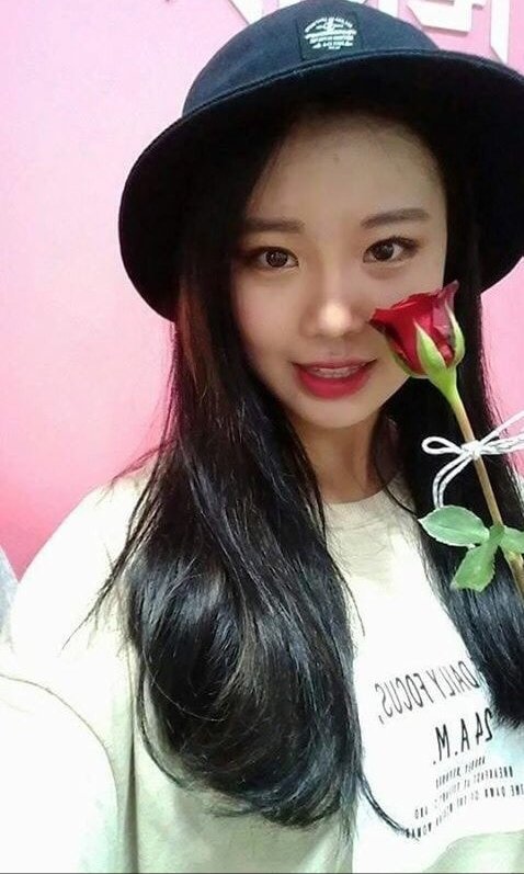 (G)-IDLE Soojin's past pictures before she got her eyes done ~ pannatic