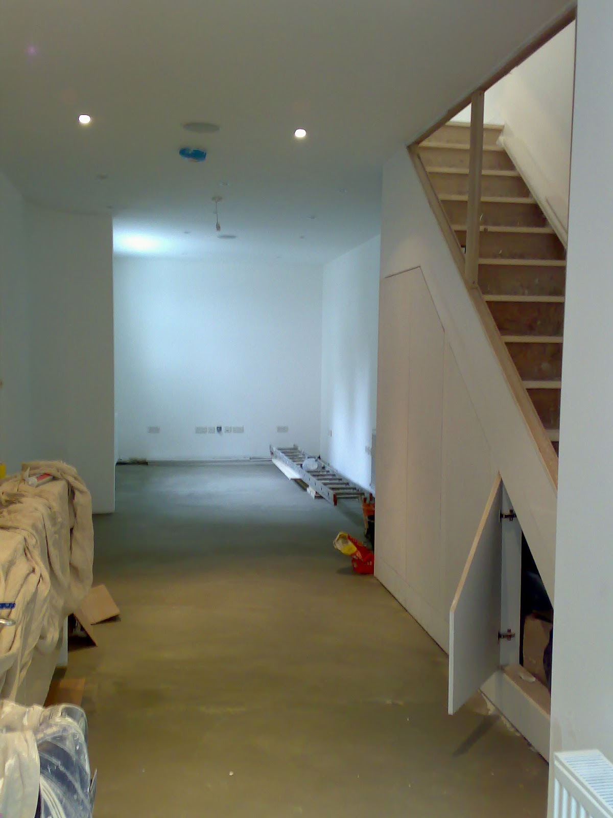 CREATIVE ROOMS DEVELOPMENT LTD PLASTERING