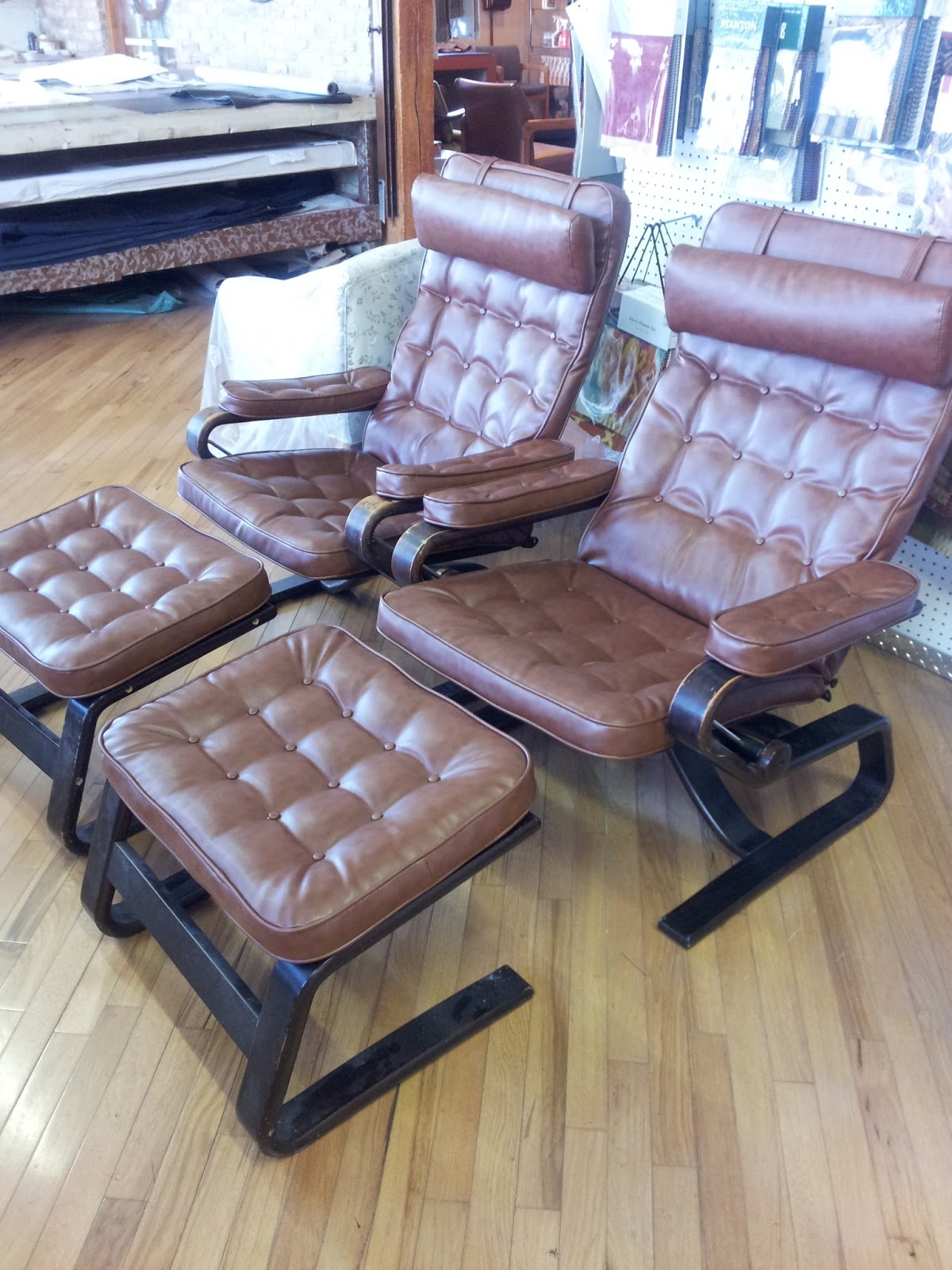 Homestyle Custom Upholstery and Awning Leather Recliner Chairs