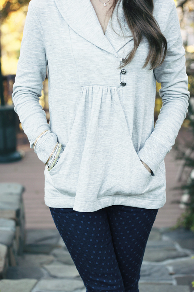 {Fashion} Cozy Go-To Outfit - Michaela Noelle Designs