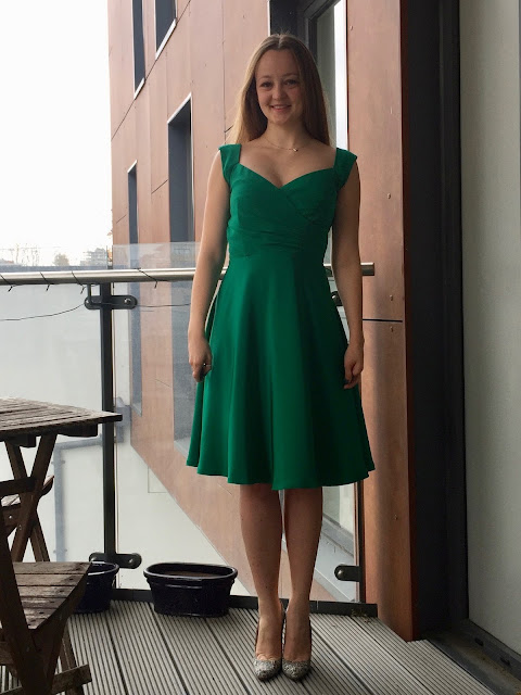 Diary of a Chain Stitcher: B5814 Gertie for Butterick Dress in Kelly Green Silk Crepe from Mood Fabrics
