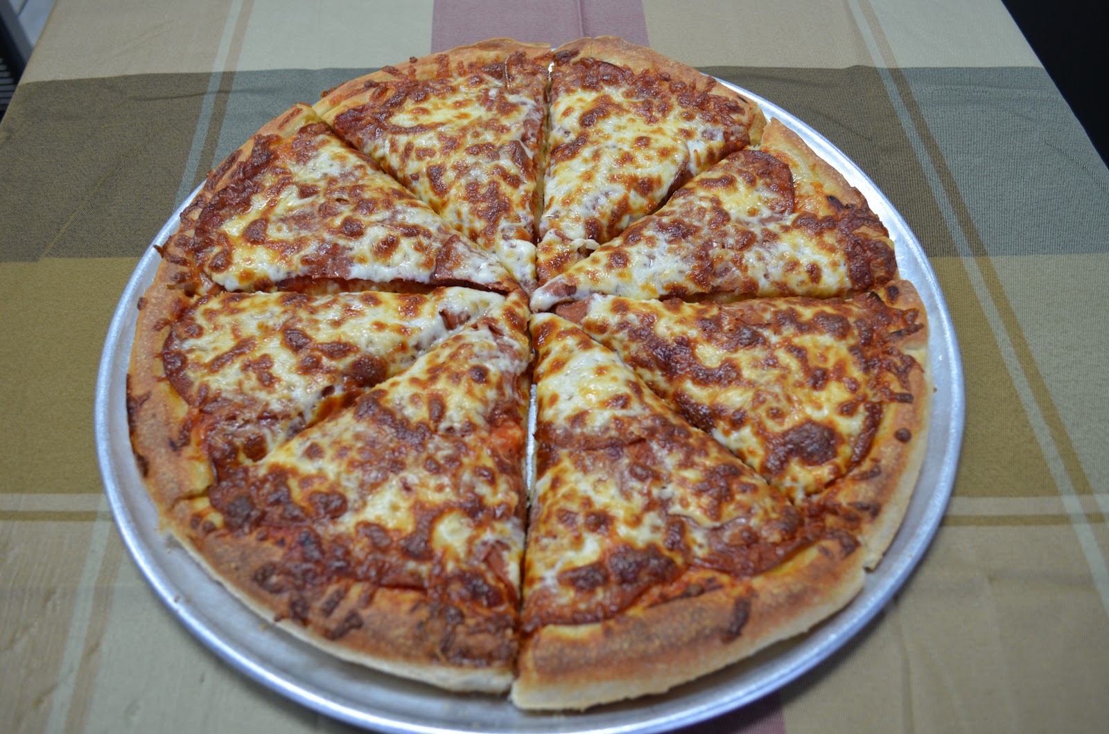 Okanagan Pizza Kelowna Pizza Delivery Everybody loves Pepperoni Pizza