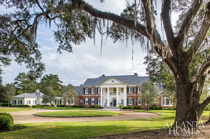 A fresh and classically rooted South Georgia home!