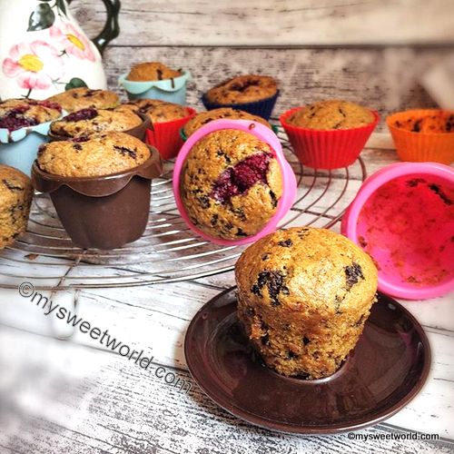 Sweetys World: Saftige Muffin mit Schokolade und Himbeeren, vegan