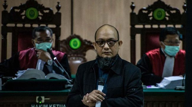 Hakim Minta Jaksa Utamakan Panggil Saksi Penolong Novel Hakim Minta Jaksa Utamakan Panggil Saksi Penolong Novel