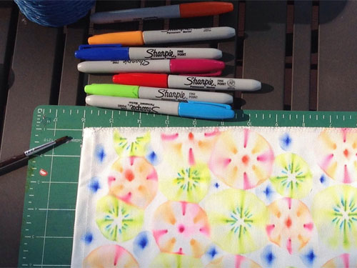 use sharpies to design fabric